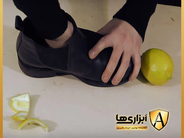 رفع بوی بد کفش با لیمو ترش تازه یا پوست لیمو